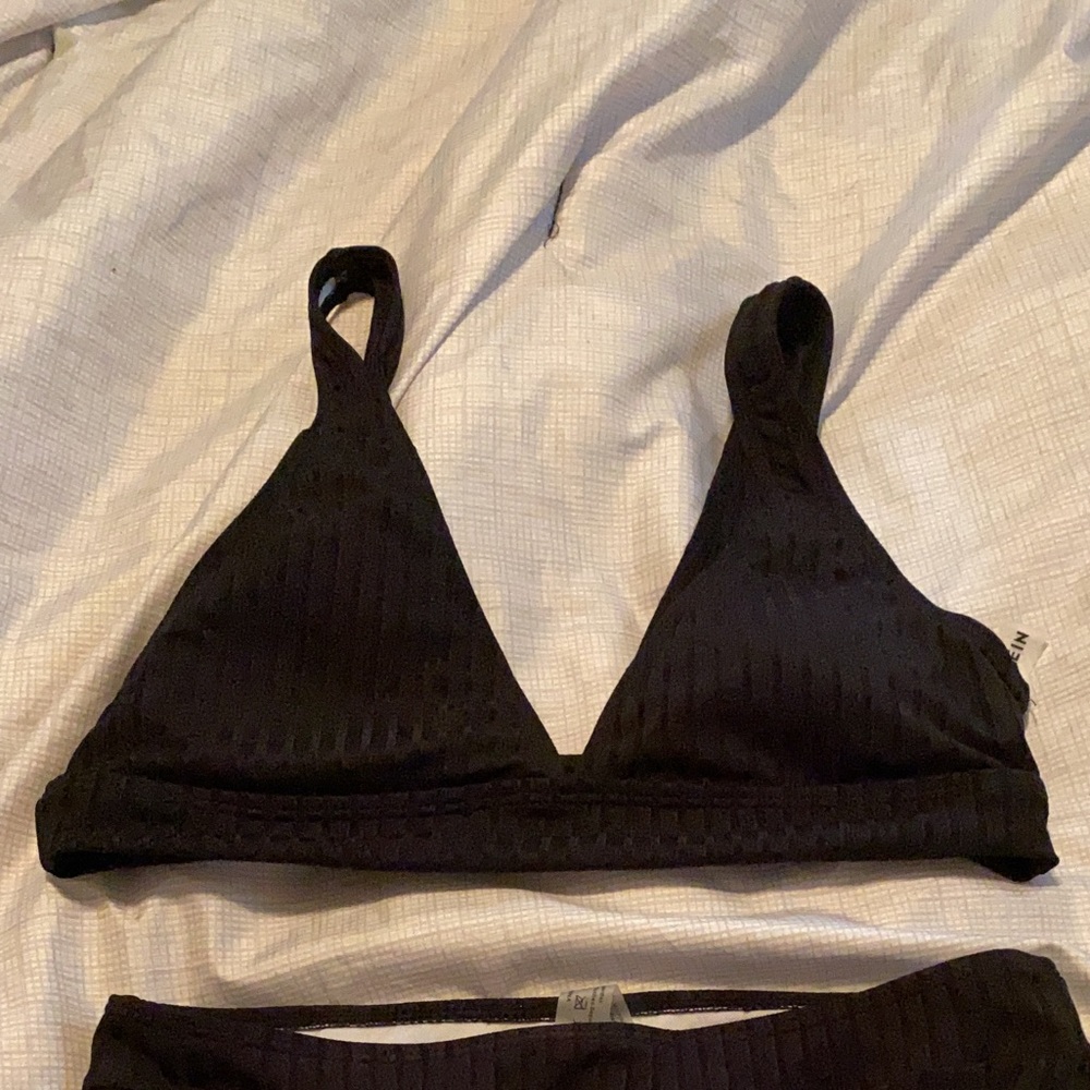 Black bikini
